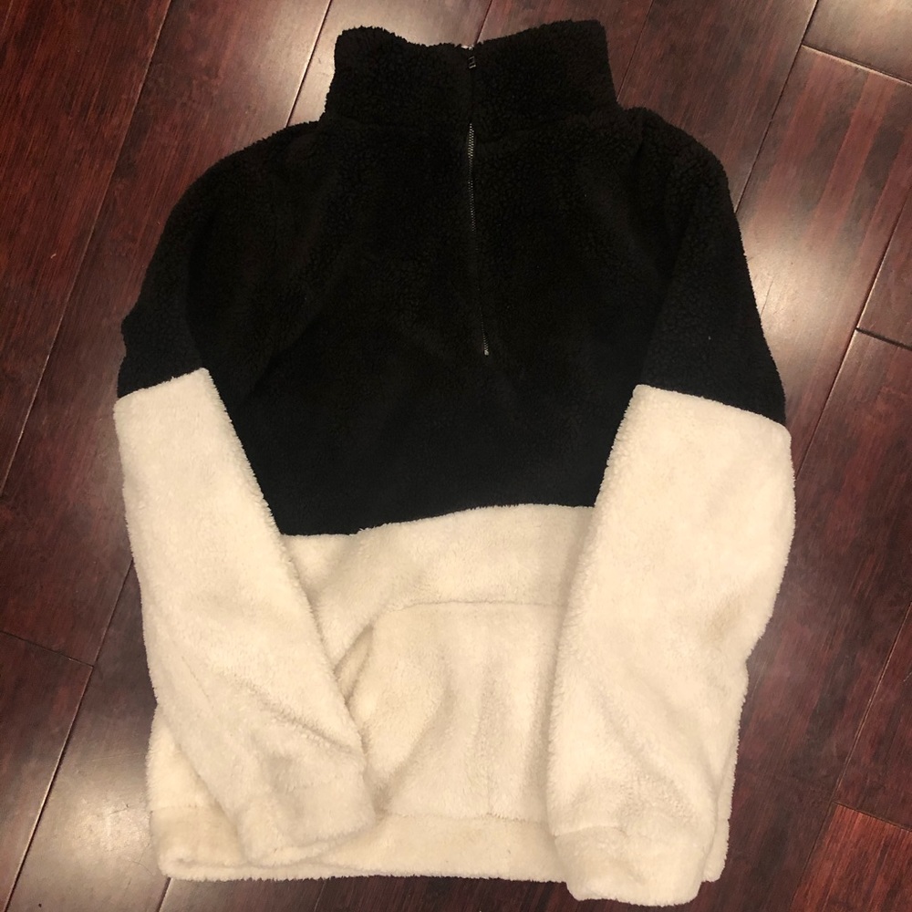 Woman’s fleece
